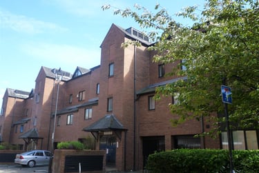 1 bed flat, Blackfriars Court, Newcastle Upon Tyne, Newcastle, NE14XB - Image 2